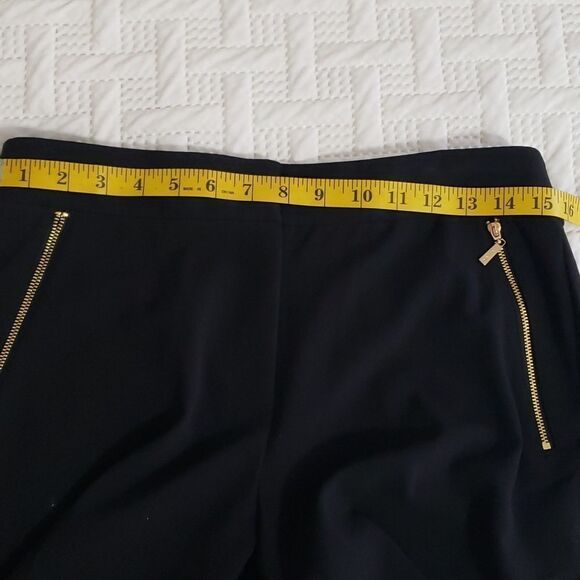 Tahari. NWOT. Black Straight Leg Dress Pants. Size M - Picture 8 of 12